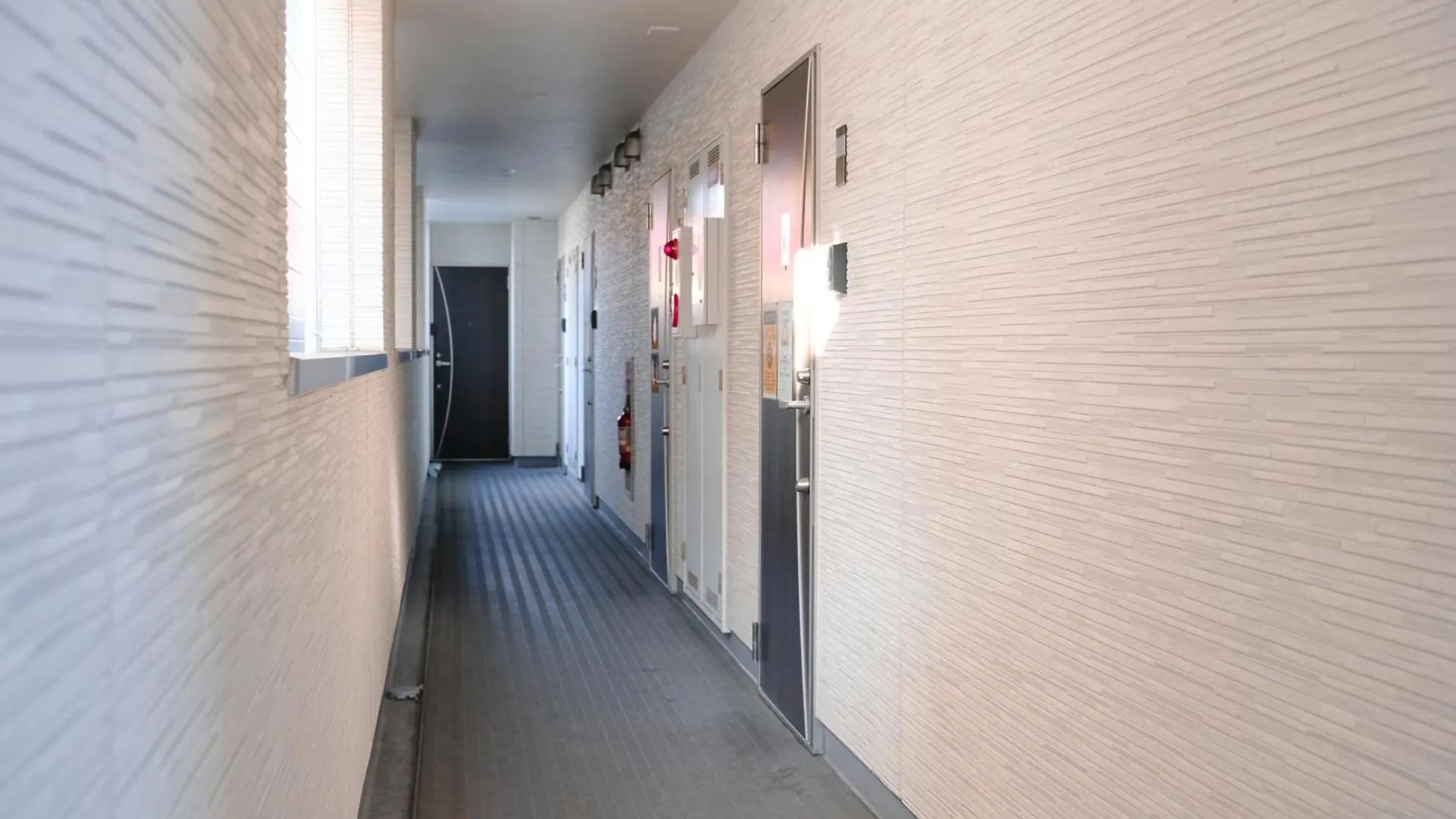 Room Near Korea Town And Osaka Expo